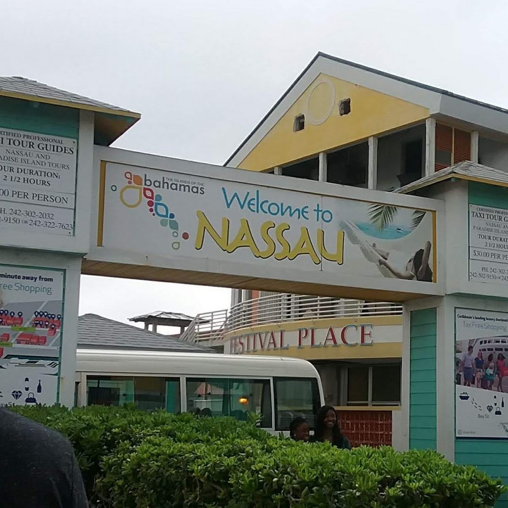 Meet your Posher, April